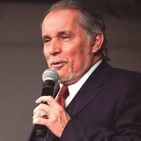 A GUIA PROFÉTICA 2017 - Ap. Rony Chaves A GUIA PROFÉTICA 2017 - Ap. Rony Chaves